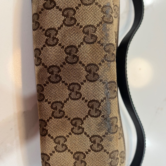 Gucci shoulder bag. - Picture 5 of 5